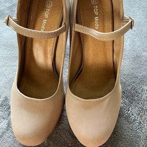 Top Moda Nude 4” Heel.